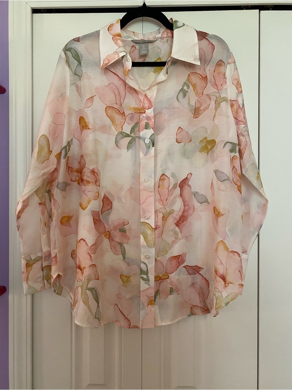 H&M Floral Watercolor Button-Down Shirt in Peach & Green - Picture 3 of 7
